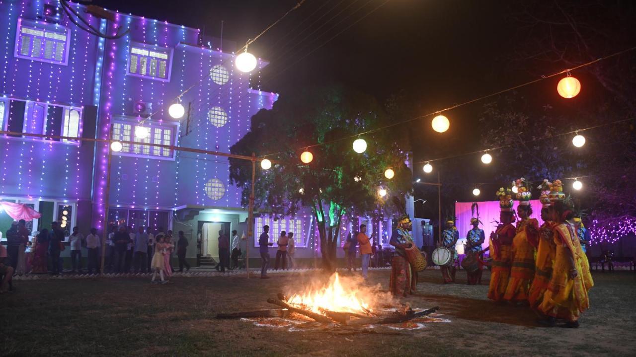 Jhargram Eshani Hotels And Guest House Екстер'єр фото