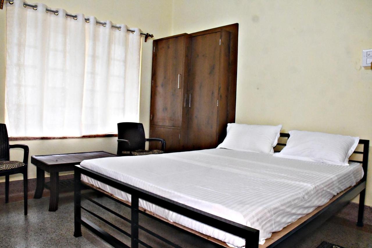 Jhargram Eshani Hotels And Guest House Екстер'єр фото