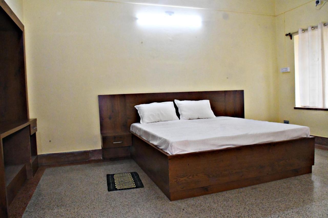Jhargram Eshani Hotels And Guest House Екстер'єр фото